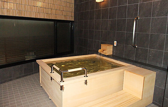 檜の風呂